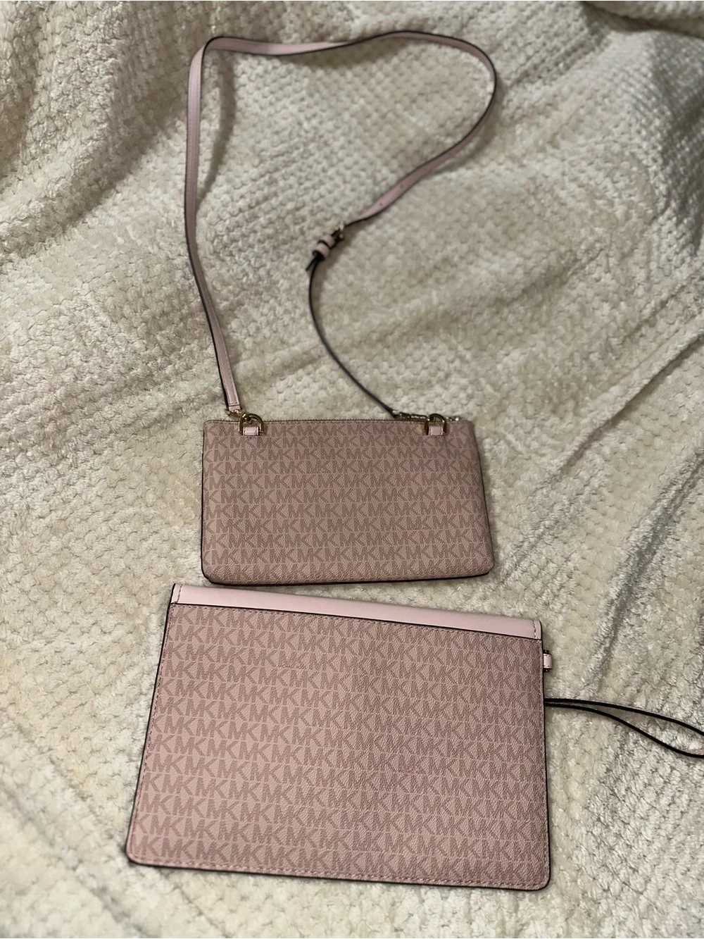 Michael Kors Pink Signature Crossbody with Wristlet Set